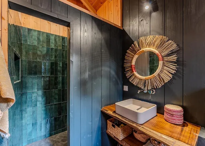 Sangla - Acces - Piscine - Climatisation فيلة *