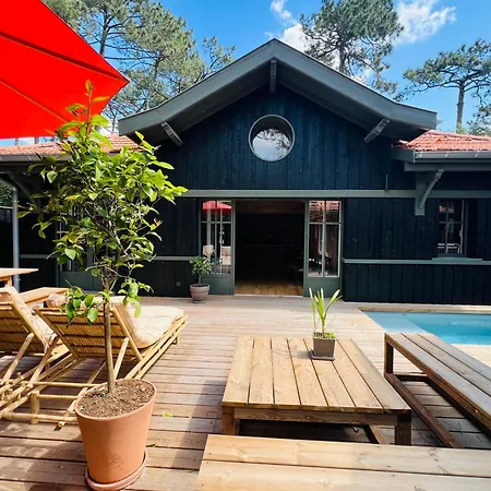 Sangla - Acces - Piscine - Climatisation ヴィラ