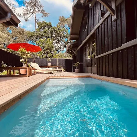 - Piscine - Vue Bassin *
